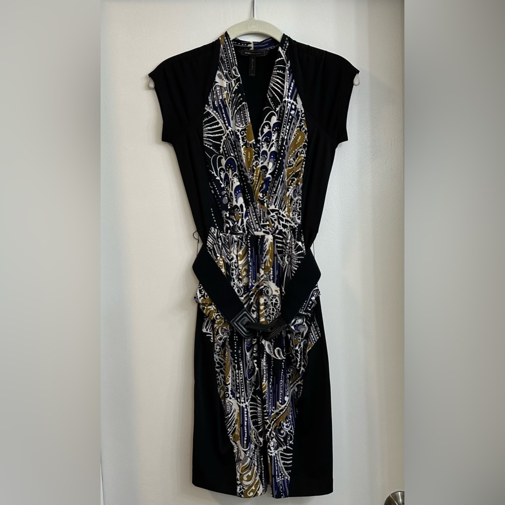 BCBGMAXAZRIA sleeveless v-neck dress in black/comb/multicolor size XXS